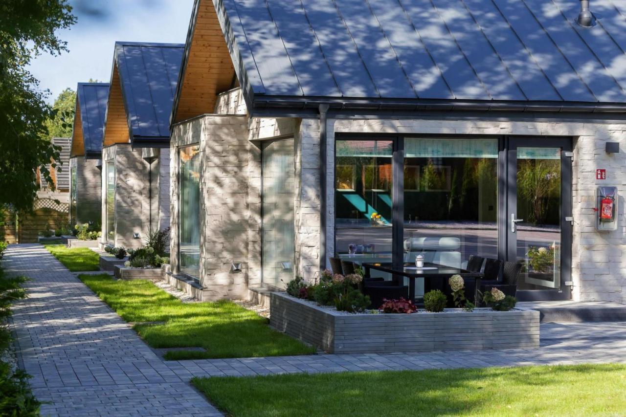 Year-Round Holiday Houses, ウストロニエ・モルスキエ エクステリア 写真